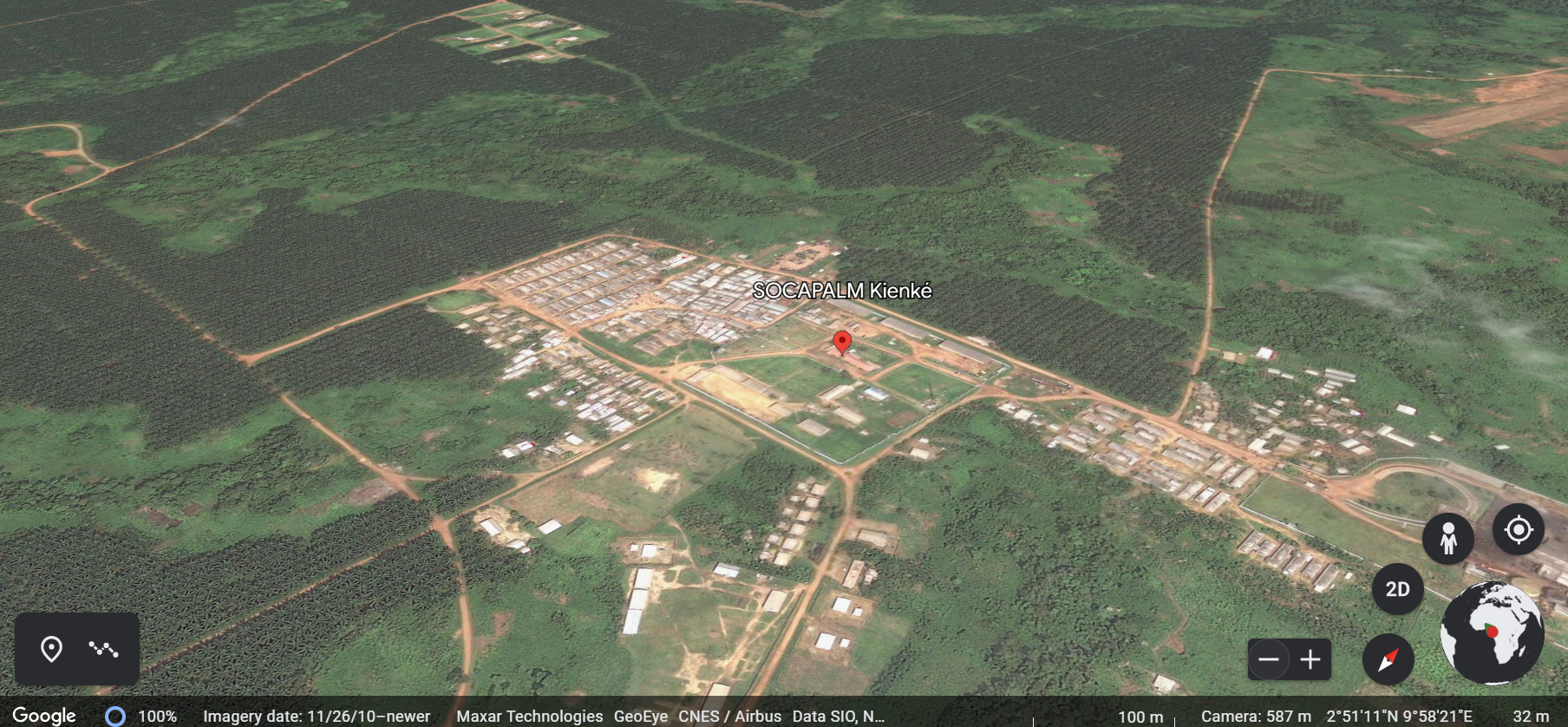 An expanse of Socapalm Kienke plantation, Cameroon. Satellite imagery using Google Earth.